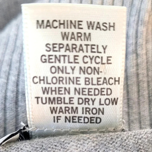 CACHE Women's Turtleneck Long Sleeve - Picture 7 of 7